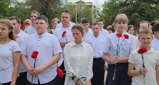 Открытие мемориальной доски - ГКОУ РО Волгодонская школа-интернат № 14